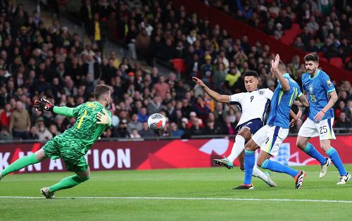  法甲激战一触即发：图卢兹 VS 巴黎FC 赛前深度剖析